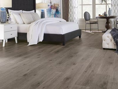 Mohawk Home Laminate Flooring, Ridgeway Oak 2008034 #106239