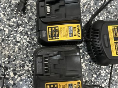 DEWALT DCB107 12V/20V MAX Lithium Ion Battery Charger - 2 available DeWalt charger