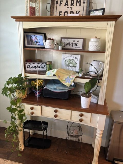Kitchen Hutch