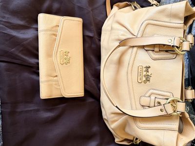 Peach Coach Purse and Wallet Set