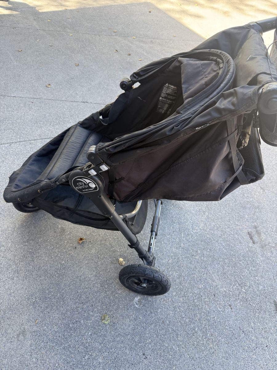 Baby Jogger City Mini GT Stroller — Black.  Baby Jogger car seat adapter is INCLUDED. 