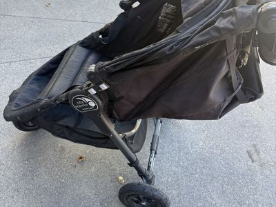 Baby Jogger City Mini GT Stroller — Black. Baby Jogger car seat adapter is INCLUDED.