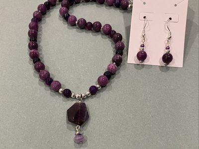 Vintage Style Amethyst Gemstone Pendant Necklace & Earrings