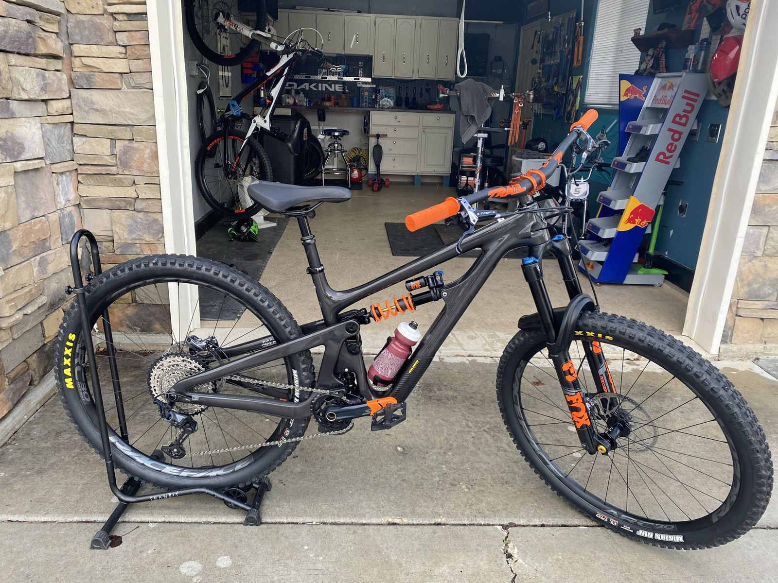 Yeti SB-150 (M)