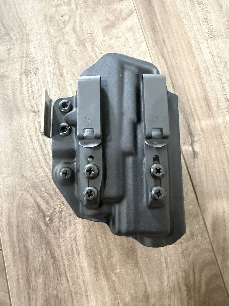 Glock 17 gen 5 holster tlr7