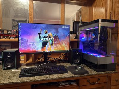 CyberPower Gaming PC w/ RTX 5070, Ryzen 7 9800X3D & Samsung Odyssey G4 Monitor