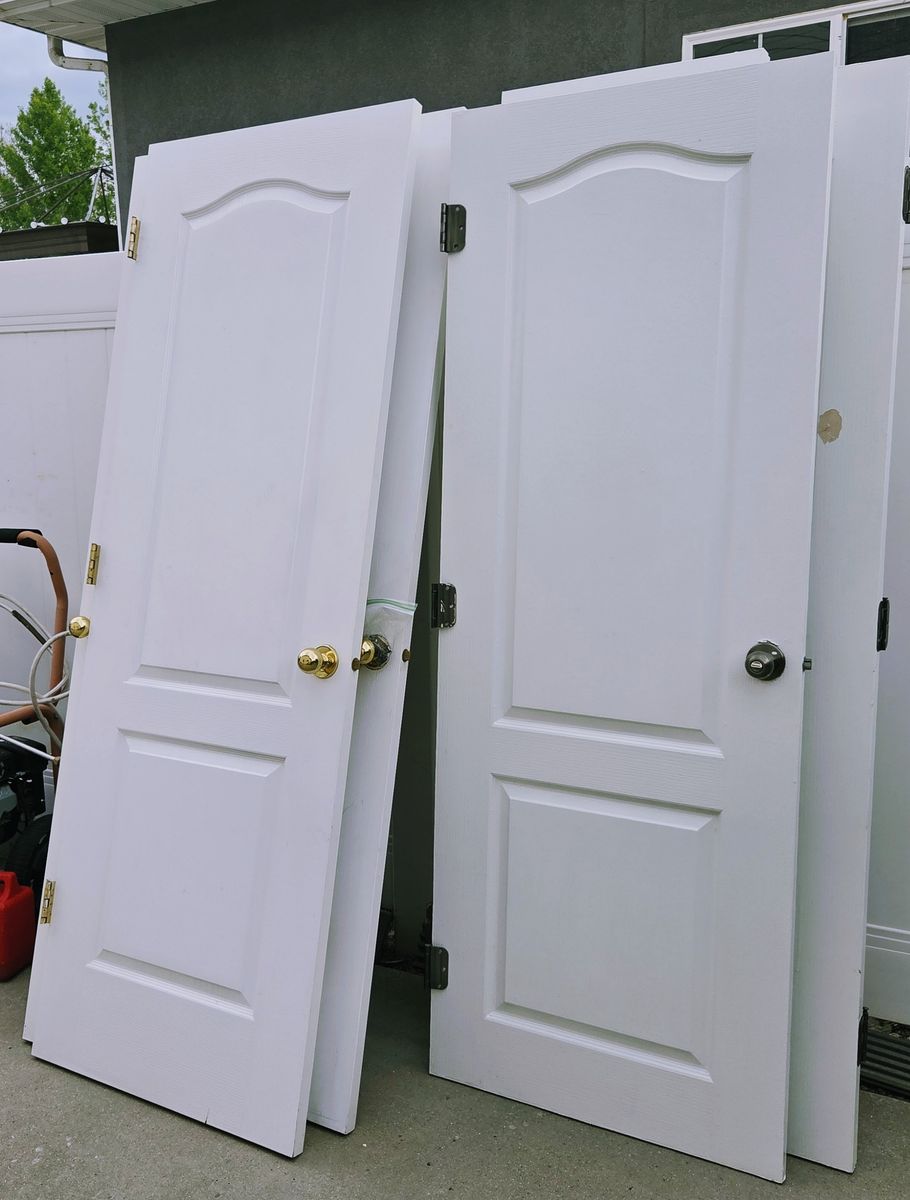 Interior Doors - 2-Panel Arch Top "Camden" Style (Hardware Included)