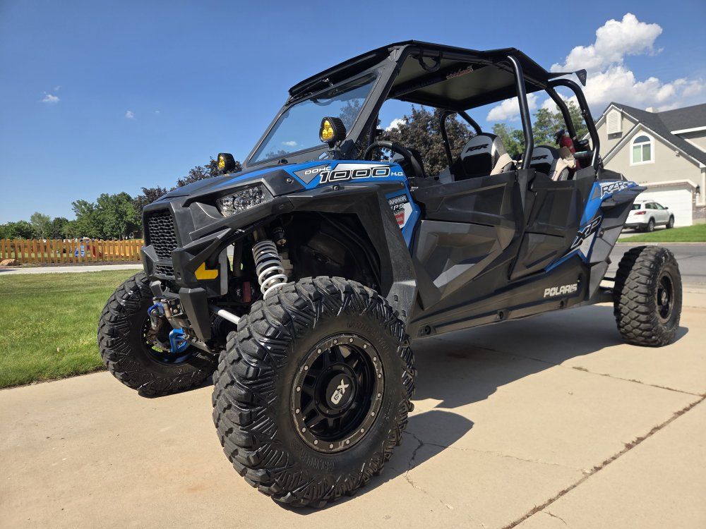 POLARIS RZR XP4 1000 (2016) low miles