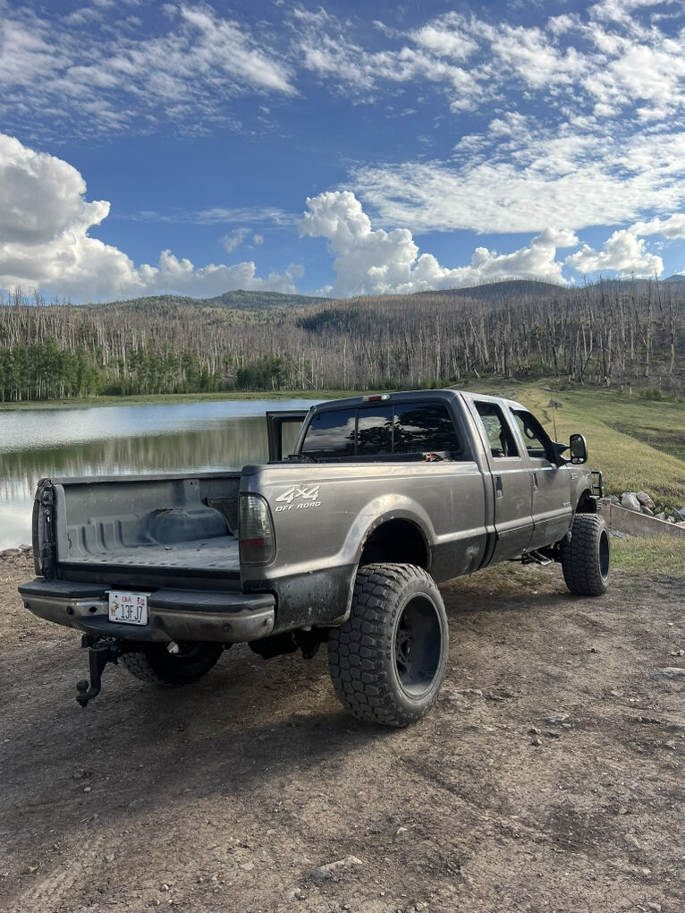 2002 FORD F350 SUPER DUTY Lariat
