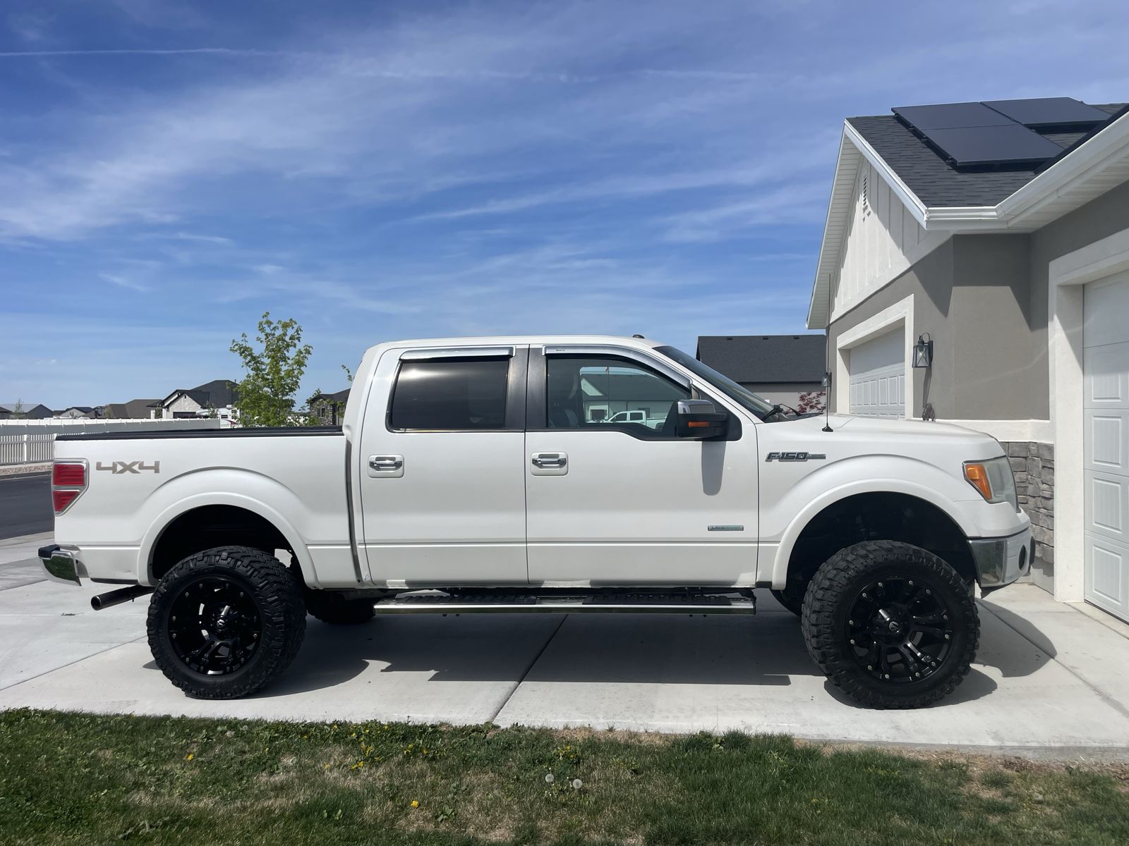 2012 FORD F150 Lariat