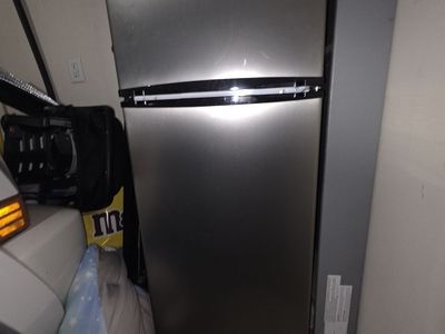 Thompson refrigerator 7.5 cubic ft.