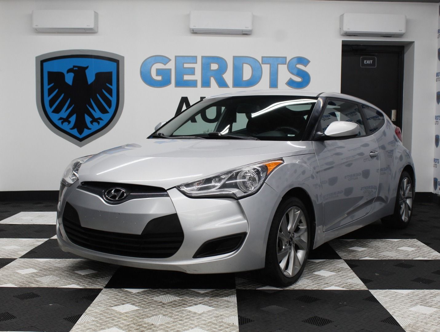 2016 HYUNDAI VELOSTER Base