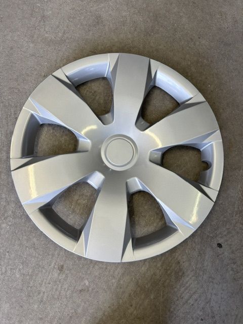 2007 to 2011 Camry 16" Hubcaps - Brand New