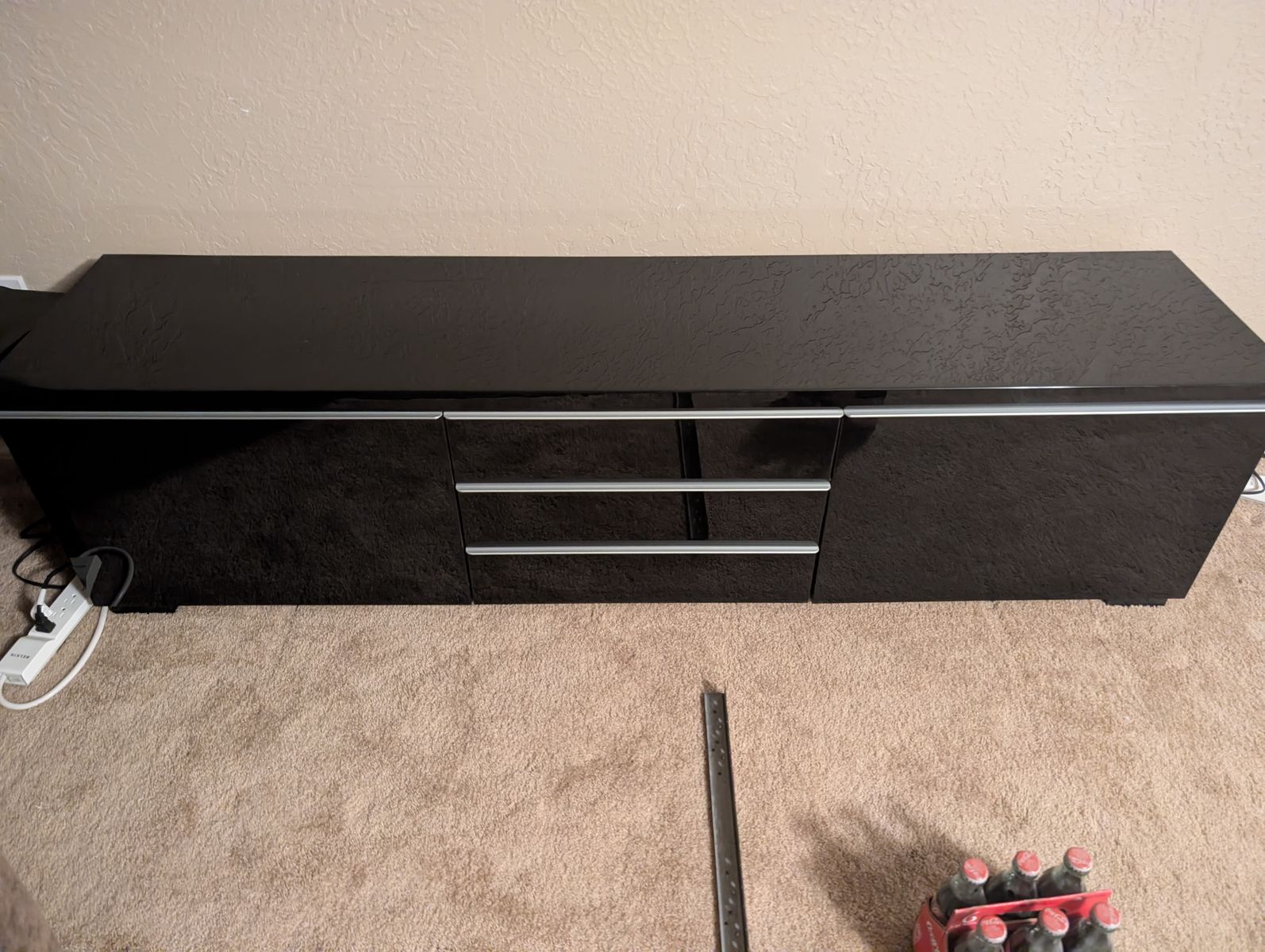 Entertainment center