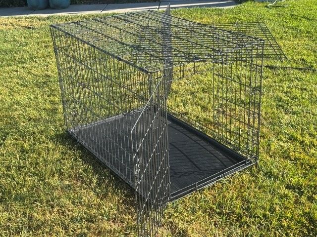 Extra Large Wire Dog Crate 43" L