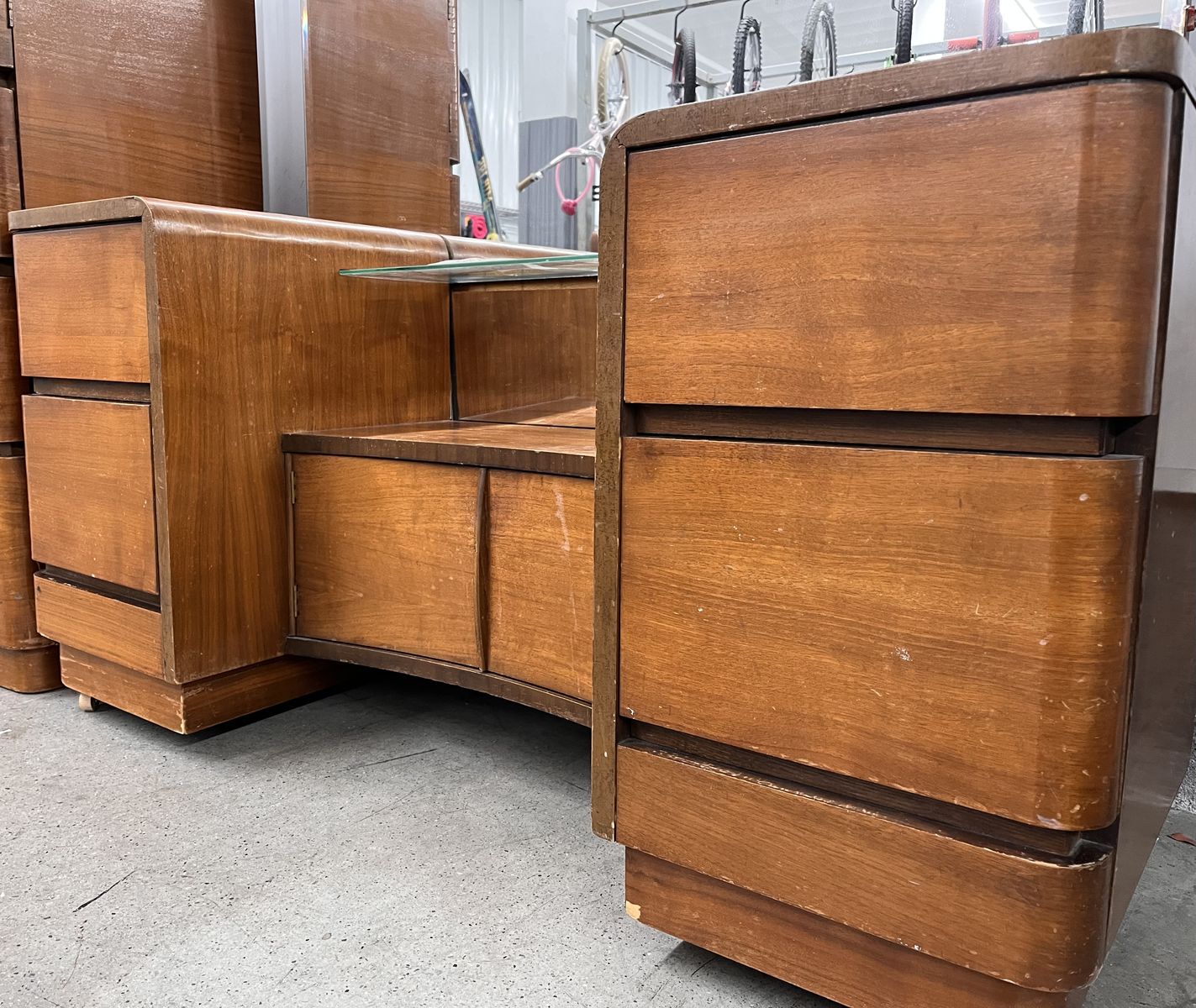 Vintage art deco Vanity dresser w/ beveled mirror
