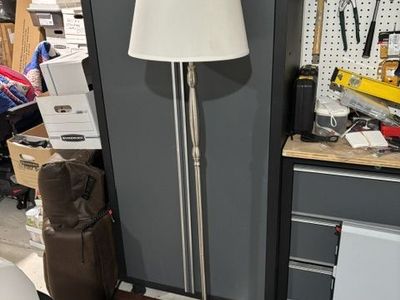 Modern 5' Floor Lamp