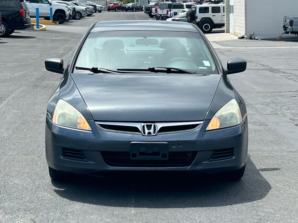 Main image 9
