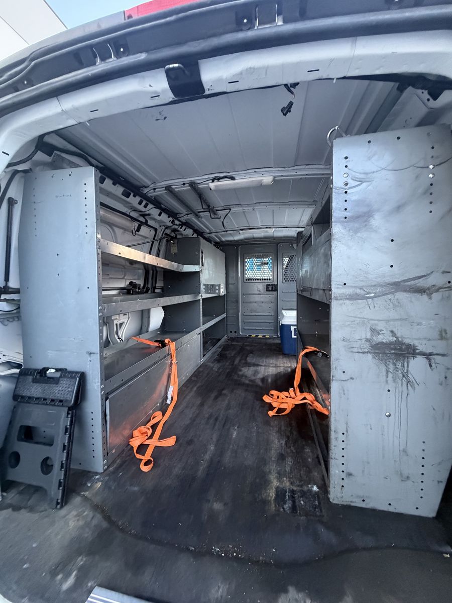 Main image 3