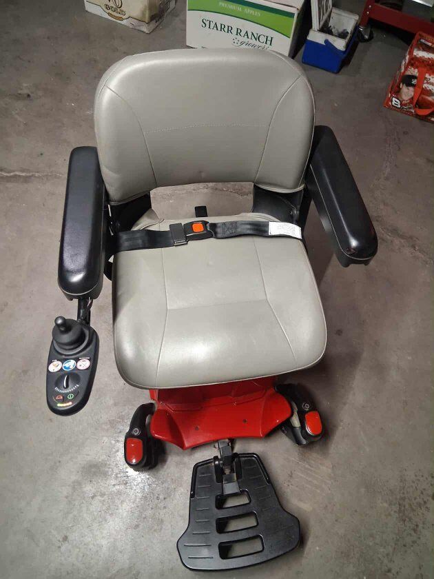 Jazzy Select Traveler 24 Volt Scooter