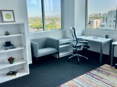 A New Office is a Great Way to Start the Summer! Prime Location!