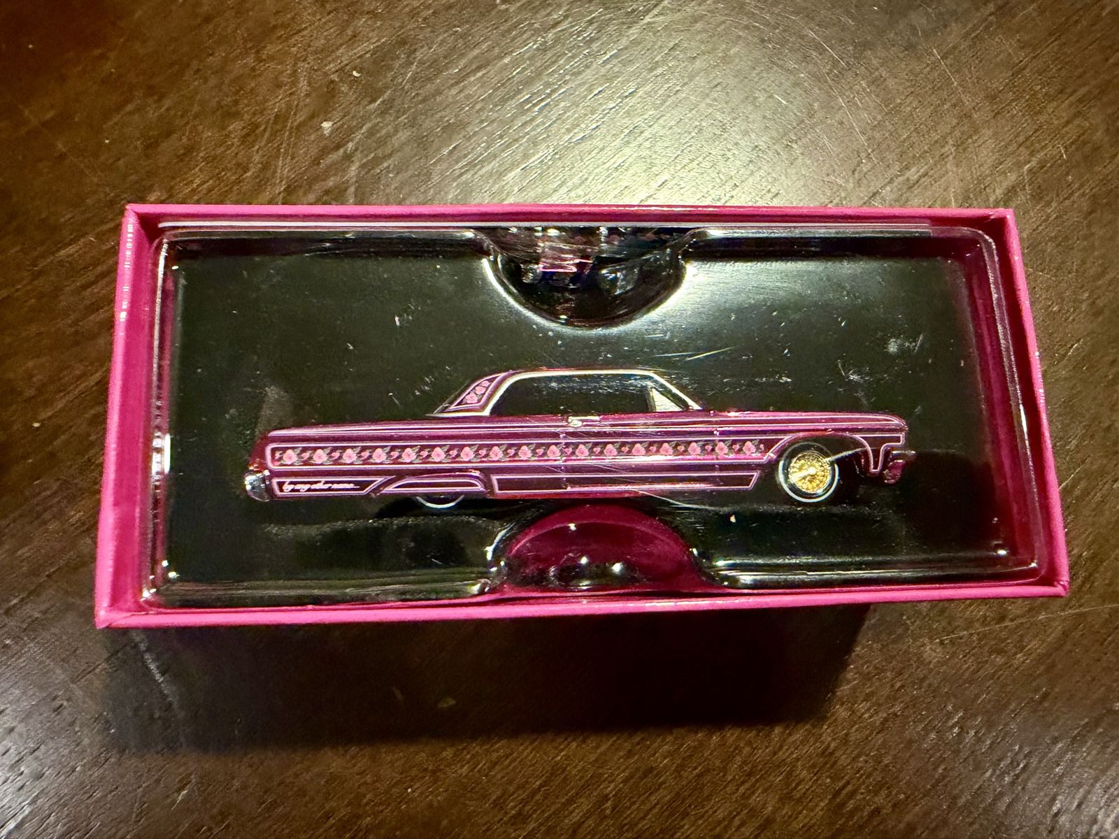 Hot Wheels '64 Chevy Impala Lowrider Spectraflame Magenta Gold/Silver Real Riders New in Box