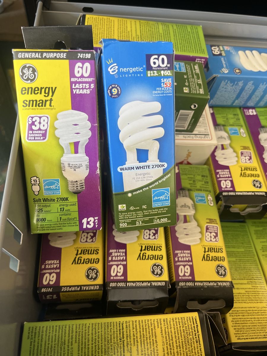 GE Energy Smart & Energetic 13W (60W equiv) CFL Light Bulbs - Mixed Lot