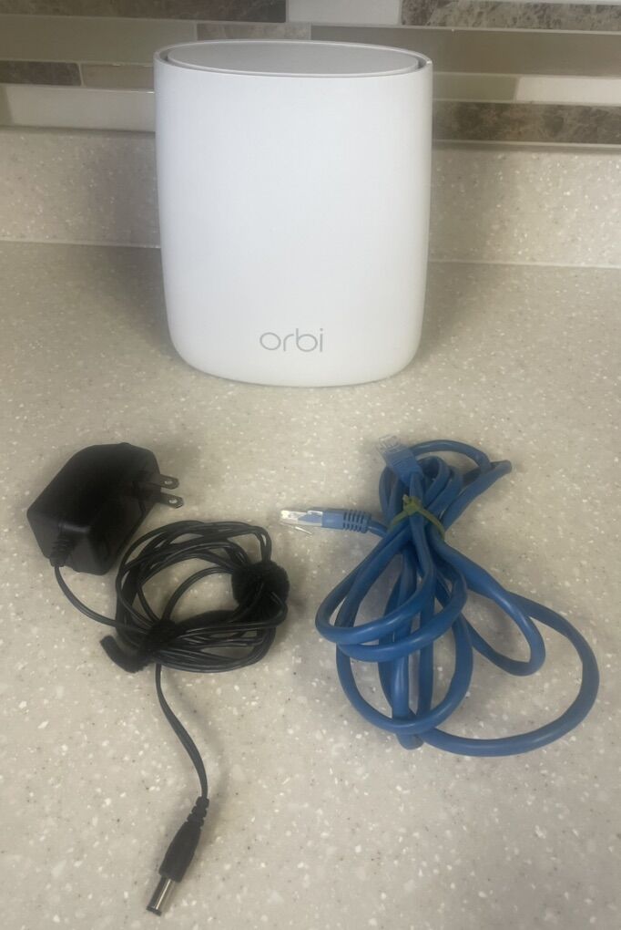 RBR20 Router Or RBS20 Satelite