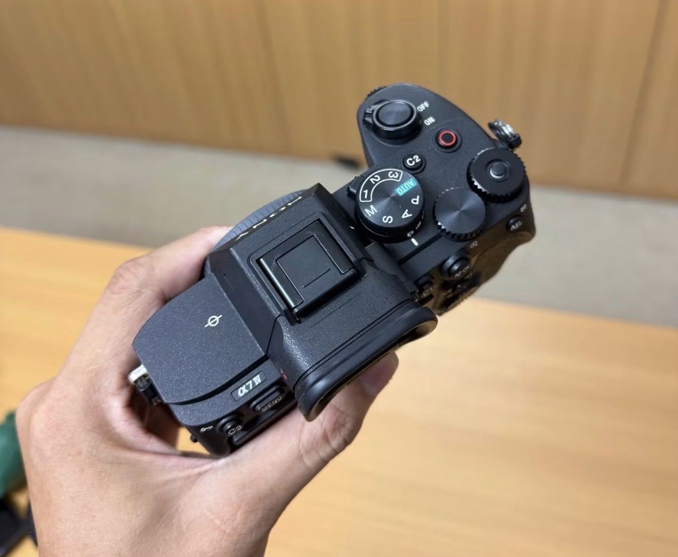Main image 3