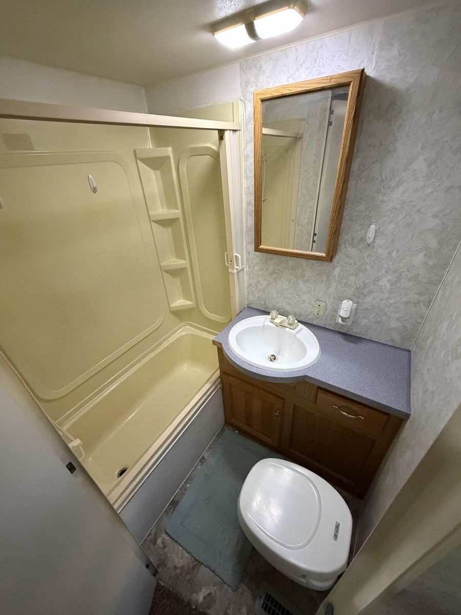 Main image 10