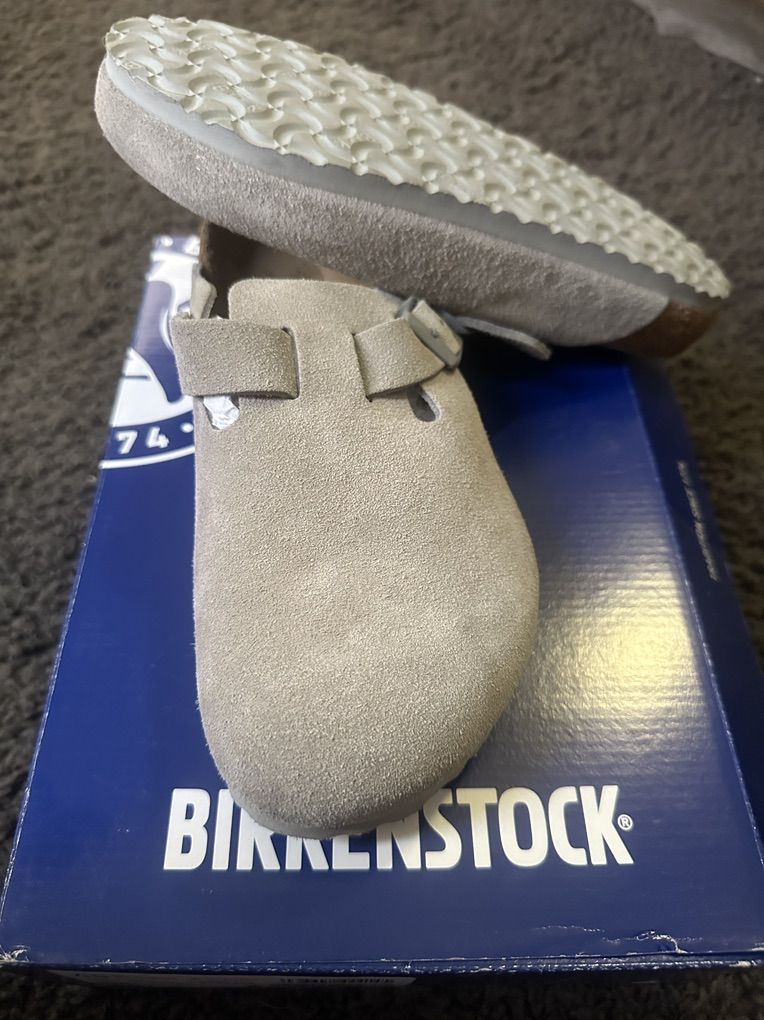 New In Box Birkinstock Bostons