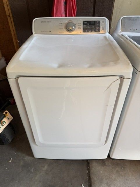 Main image 6