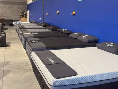 Mattress + Adjustable base closeouts