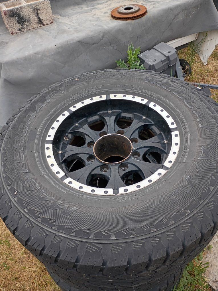 tires and rims 8 lug newer Ford after 95