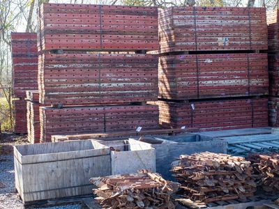 Symons forms SymPly with Sym-Clamps