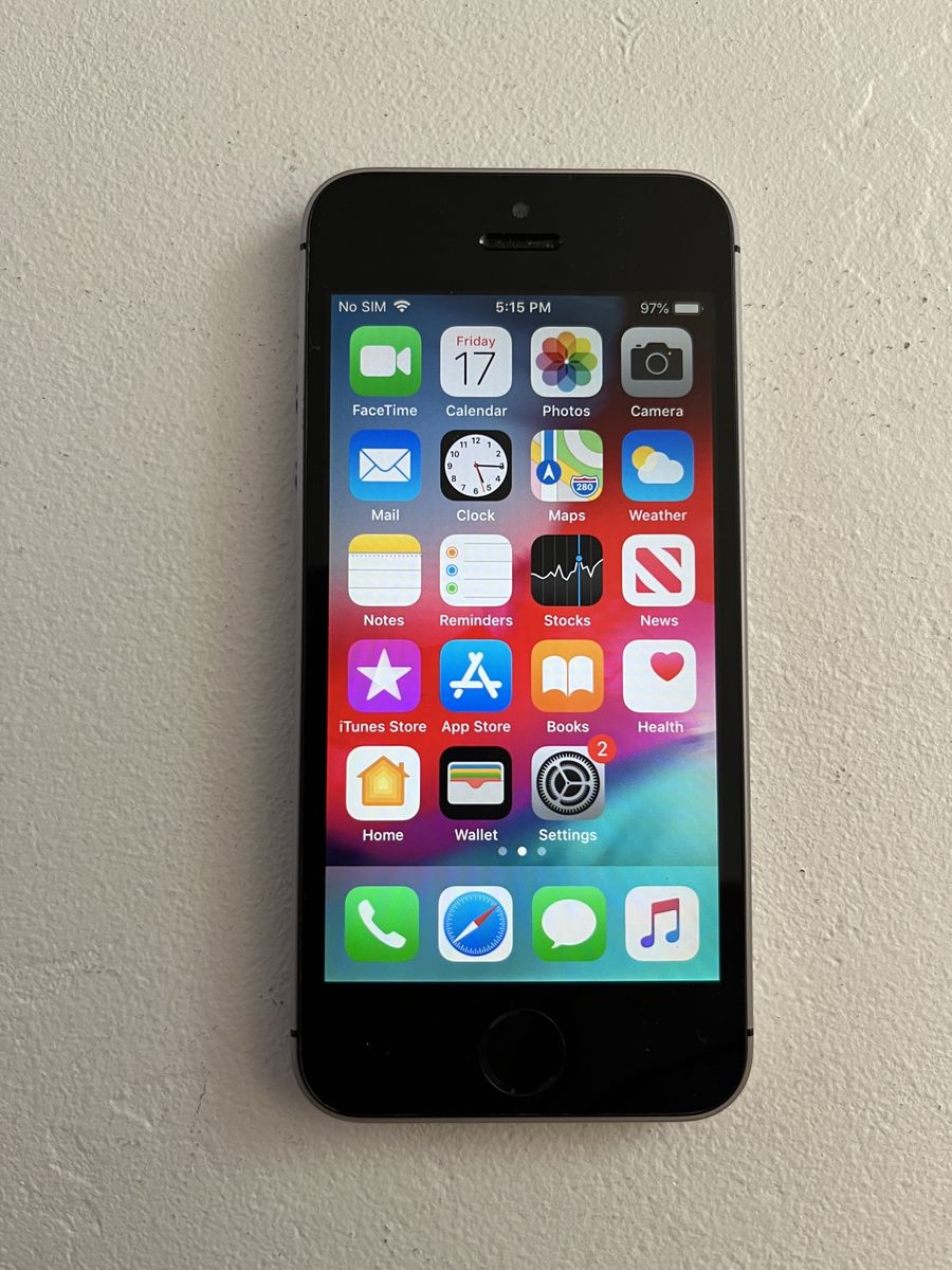 iPhone SE 1st gen 64gb