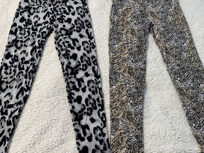 Animal print leggings