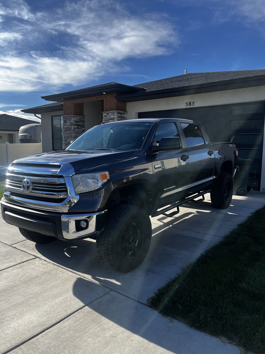 2016 Toyota Tundra SR5