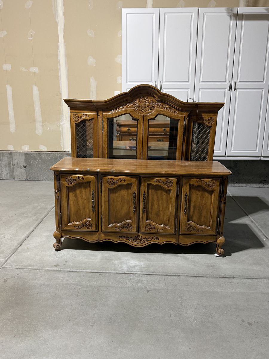 1970s Hibriten by Bernhardt china cabinet/hutch