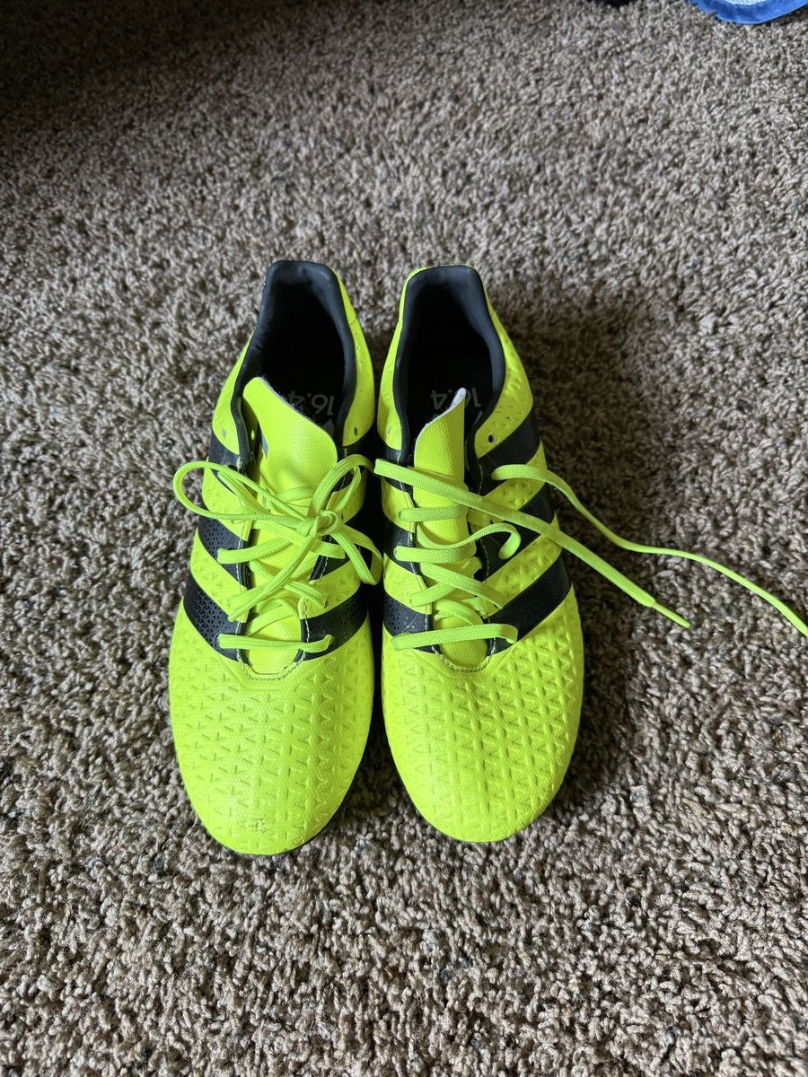 Adidas ACE 16.4 Soccer Cleats Neon Yellow Black, men’s size 7.5