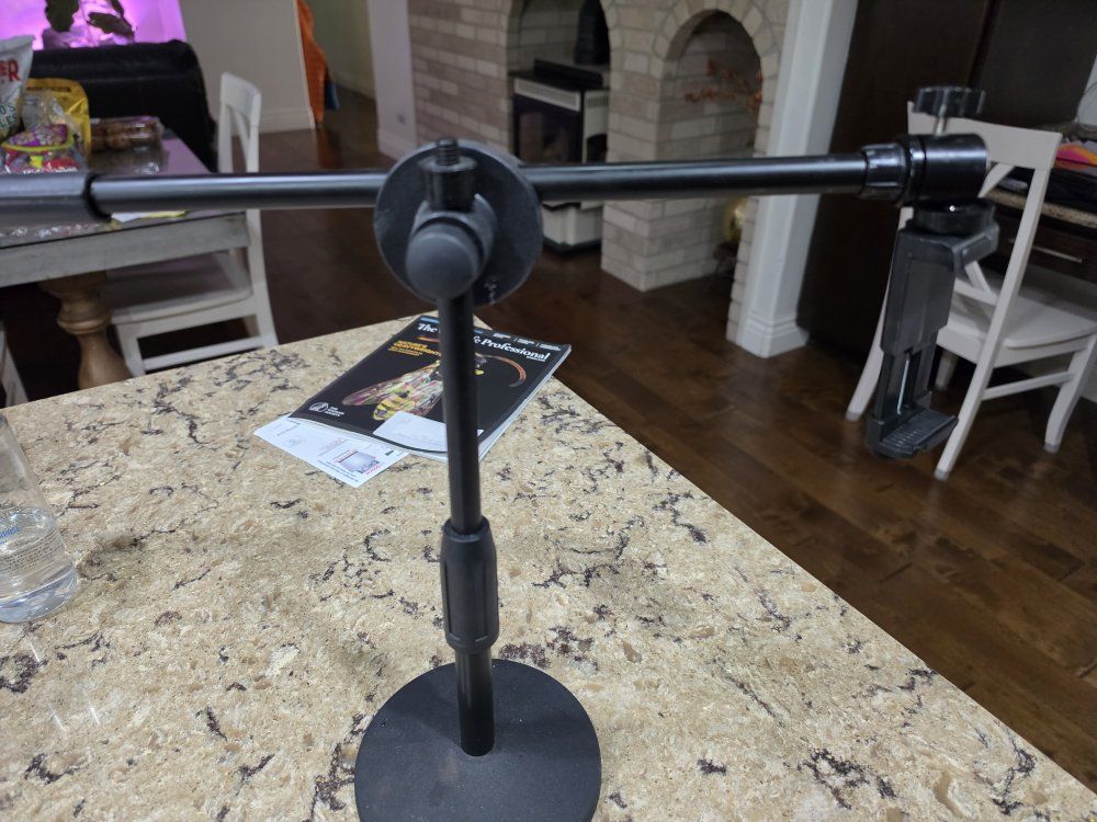 adjustable tabletop tripod like new