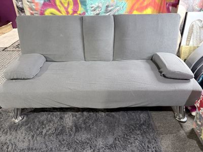 Gray Futon