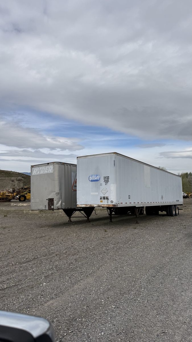 53’ semi trailer air ride truck