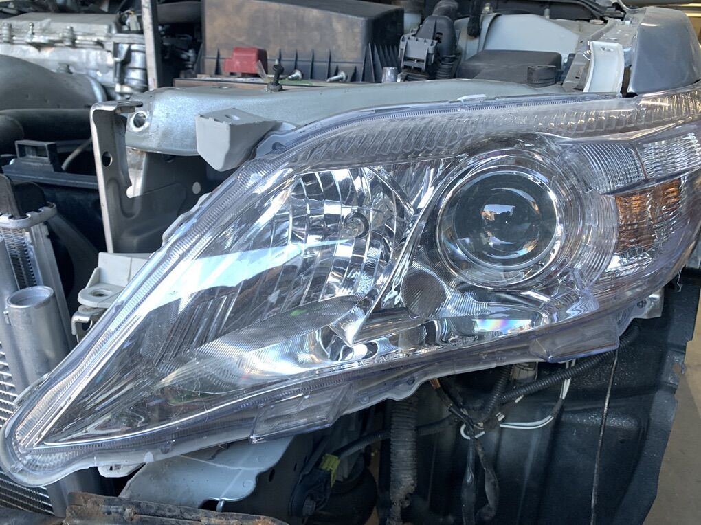 2011 Toyota Camry Driverside Headlight