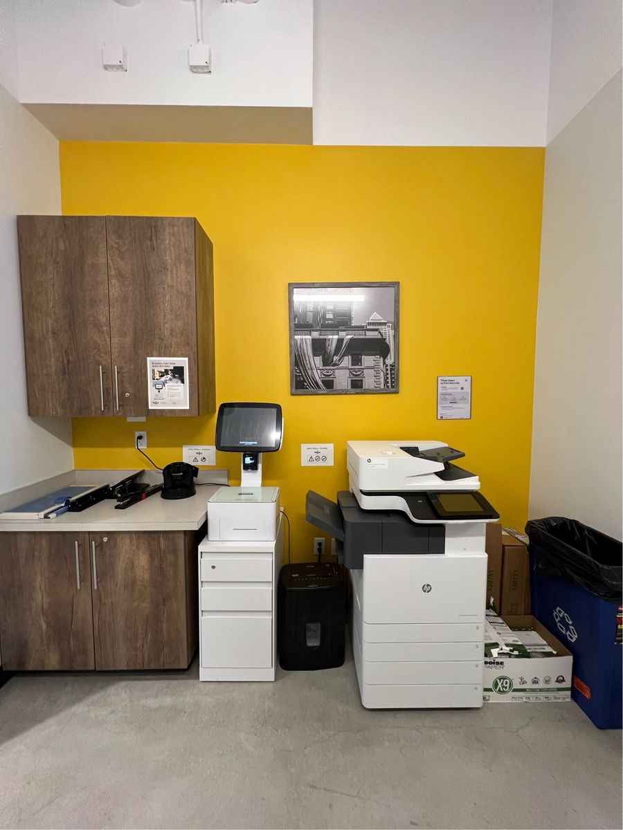 Main image 7