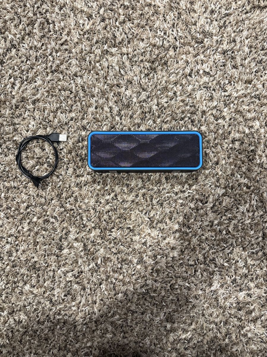 ZoeeTree Portable Wireless Bluetooth Speaker - Black/Blue with Charging Cable