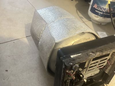 Dometic 6 Gal Gas/ Electric Water Heater