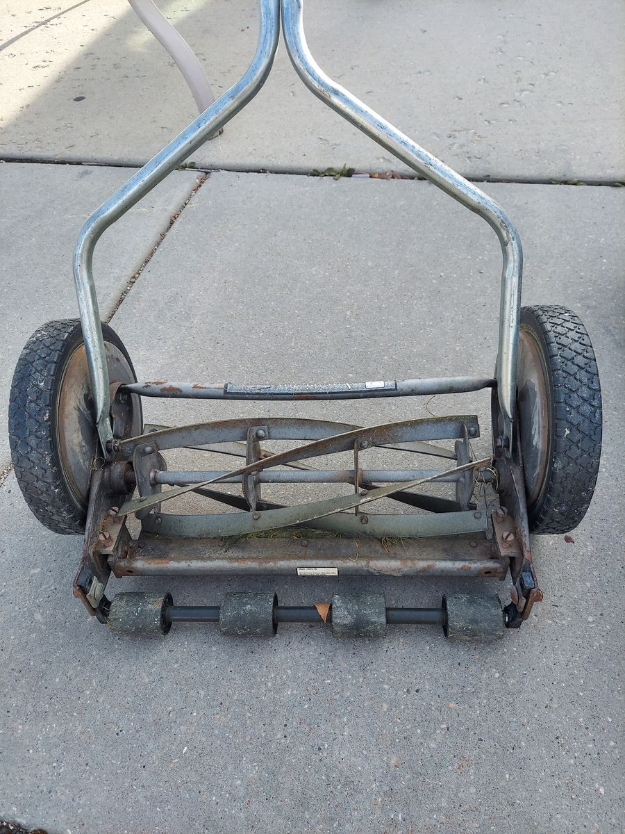 Reel push mower