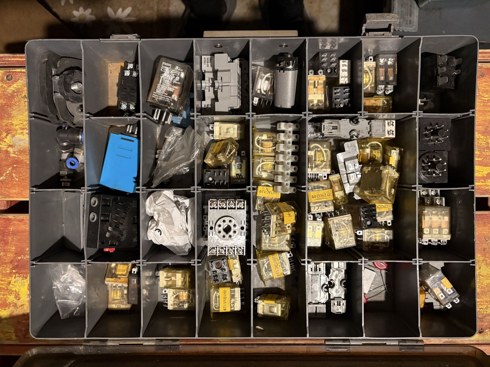 Main image 6
