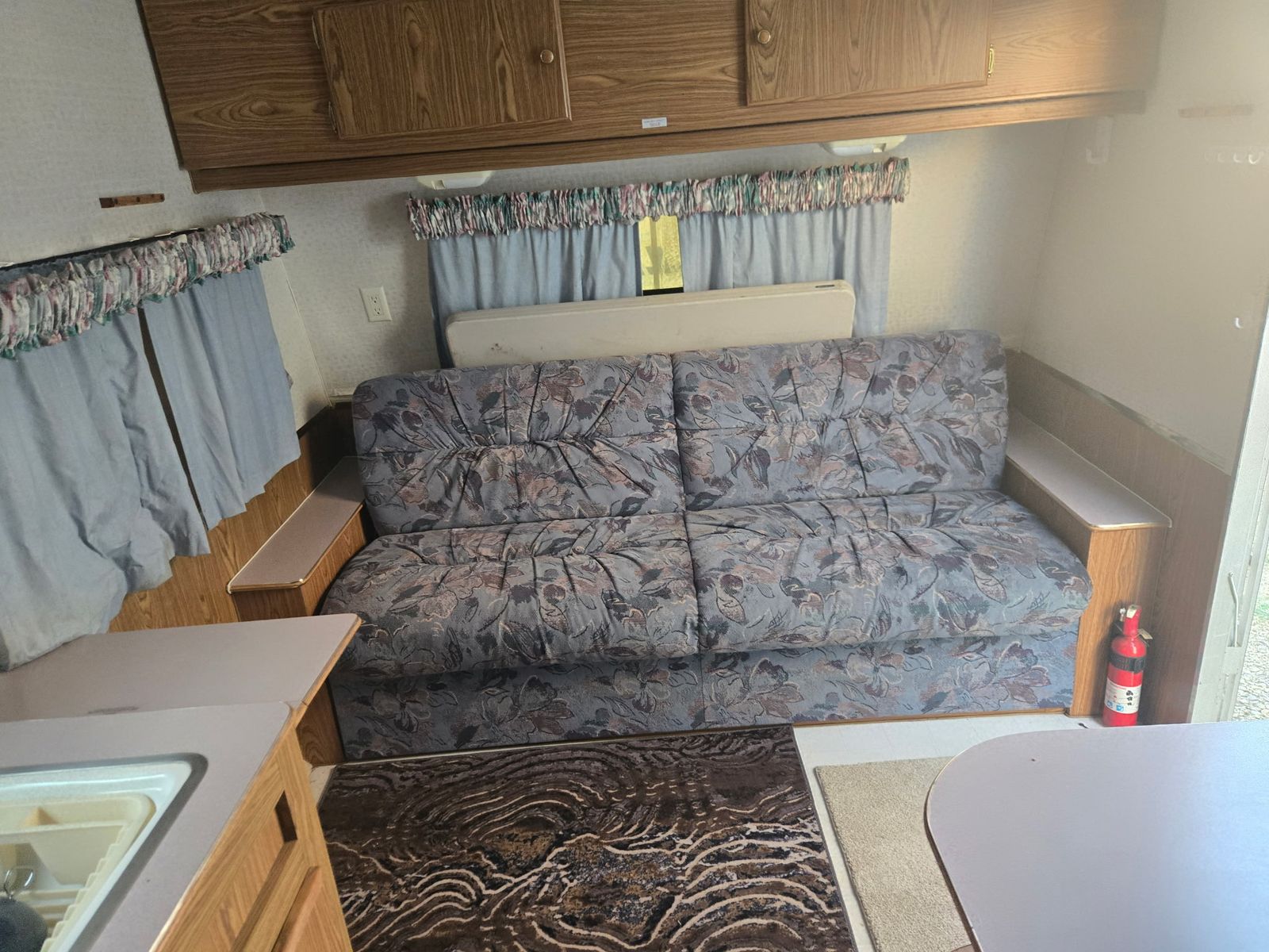 Main image 6